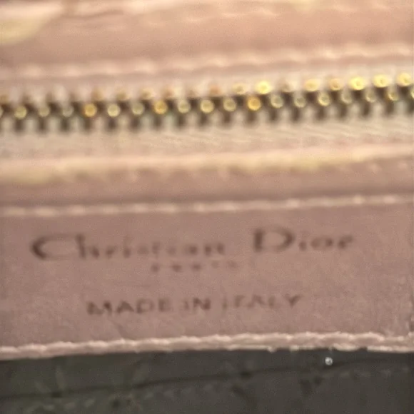 Dior Medium Lady Bag in pink  lambskin leather with Cannage stitching - Picture 11 of 16